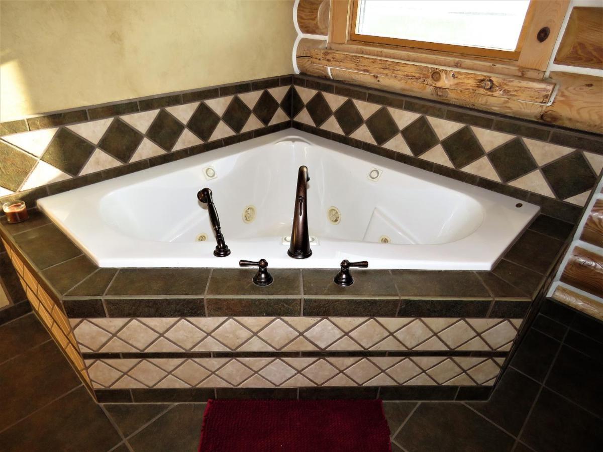 Teton Hostel Hideaway Driggs Room photo